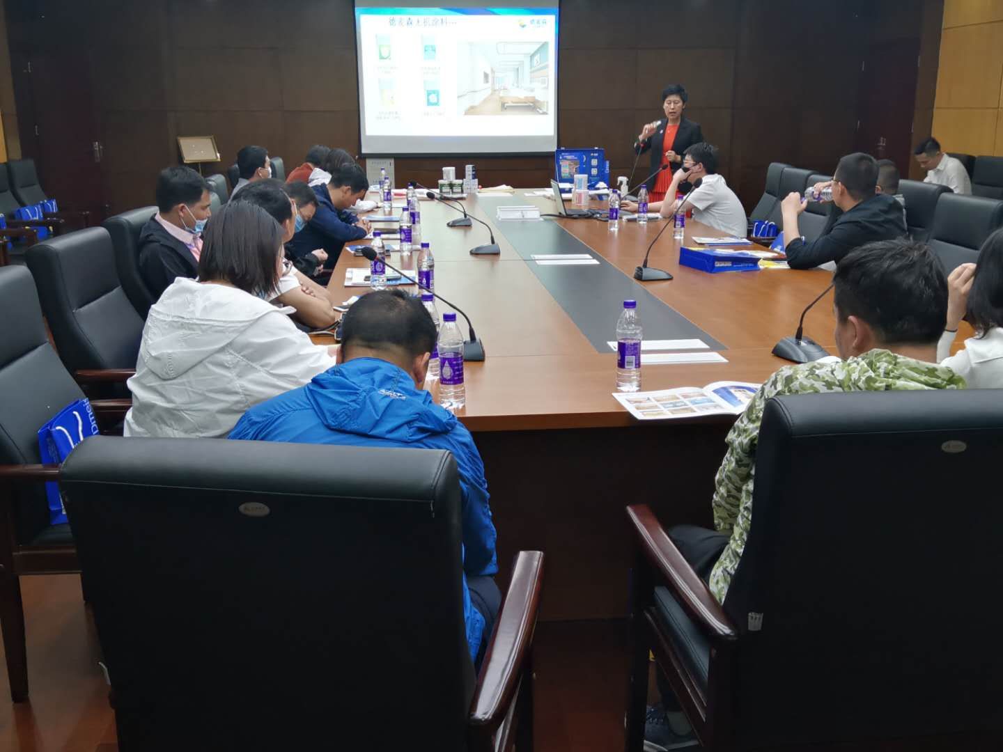 走进青海-参加贝壳粉无机涂料应用交流会